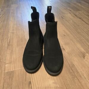 Dr. Martens Flora women's Chelsea boot size 6